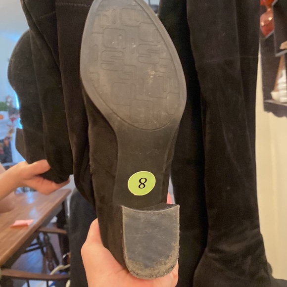 Knee-high black suede boots - Picture 3 of 3